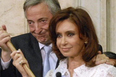 Le devuelven el bastón de Cámpora a Cristina Kirchner