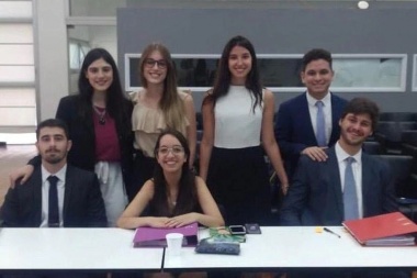 Estudiantes de la UBA ganaron la principal competencia de derecho del mundo