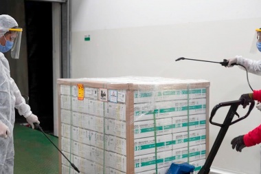 Se distribuyeron 492 mil dosis de Sinopharm para vacunar a los docentes en las provincias