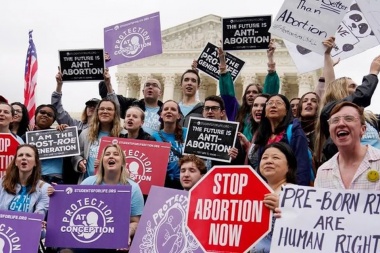 Estados Unidos revocó el derecho constitucional al aborto