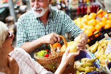 Mejor rendimiento cognitivo y menos mortalidad: así es la dieta ideal para los adultos mayores
