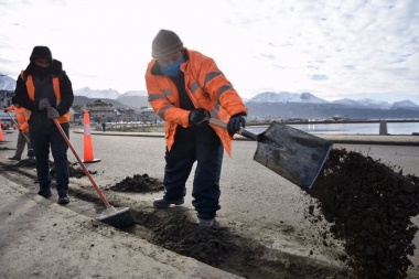 La Municipalidad dio comienzo a los trabajos de mantenimiento y acondicionamiento de espacios públicos