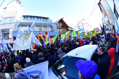 La Municipalidad de Ushuaia, junto a los trabajadores contra el ajuste.