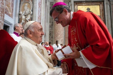 Crece el repudio a La Libertad Avanza por sus dichos contra el Vaticano