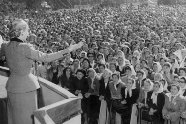 El Presidente recordó a Evita y llamó a construir unidos la Argentina igualitaria que soñó