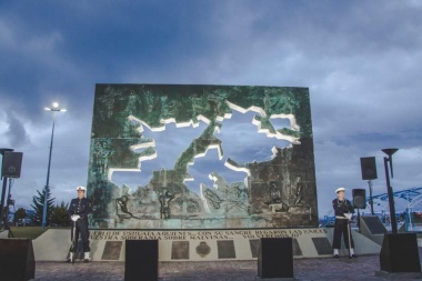 “A 40 años del conflicto, seguimos trabajando para poder volver a ver nuestra bandera flameando en Puerto Argentino”