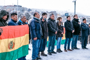 El Municipio de Ushuaia celebró el 194 aniversario de la independencia de Bolivia