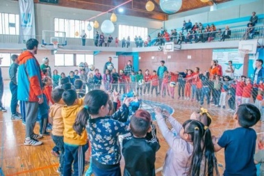 Mil chicos y chicas de Ushuaia participarán en la colonia de verano del Instituto Municipal de Deportes