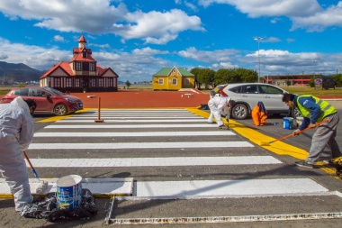 La Municipalidad evalúa las ofertas de pintura en caliente de sendas peatones