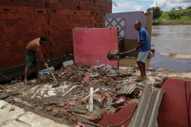 Bolsonaro rechazó la ayuda humanitaria que le ofreció Argentina ante las inundaciones