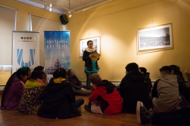Proyecto “Historia + Lectura” para niños y niñas de escuelas de Ushuaia