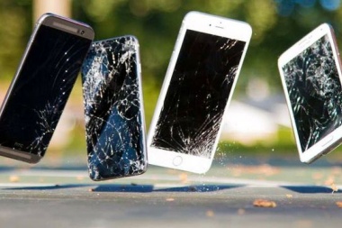 ¿Qué debes hacer si se rompe la pantalla de tu teléfono móvil?