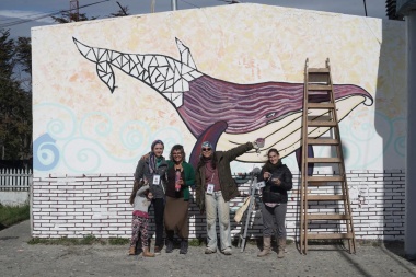 Inició el trabajo de artistas en el Encuentro Internacional de Muralismo de Ushuaia