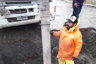 Reparan cámara en  en intersección de calles Francisco González y Acigami