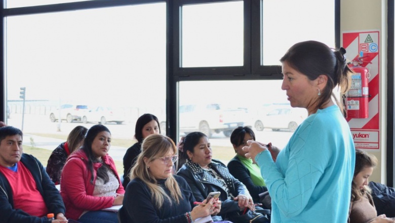 "Emprendimientos que crecen y ahora facturan"