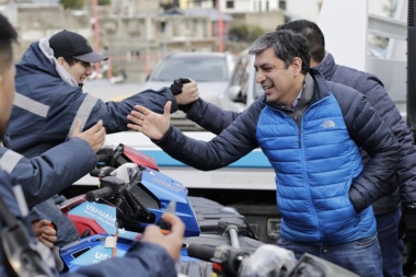 El intendente Vuoto acompañado del diputado Rodríguez entregó unidades móviles a áreas municiplaes