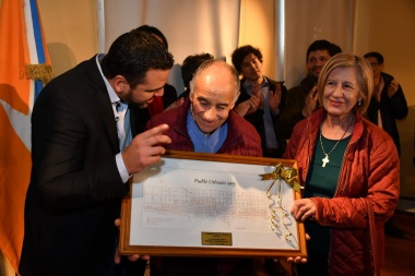 El intendente Walter Vuoto homenajeó a cuatro familias centenarias de ushuaia