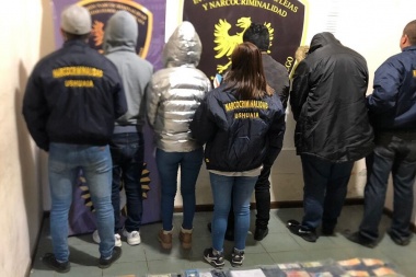 Procedimiento en Ushuaia: Secuestraron droga, dinero y hay cuatro detenidos