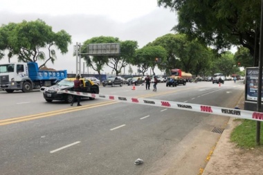 Un taxista atropelló y mató a una nena de 13 años frente a Aeroparque