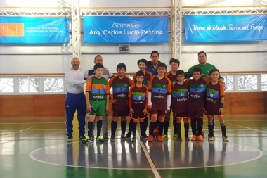 Clínica de Futsal en deportes de la Fiesta de la Noche más Larga