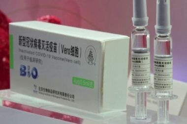 La vacuna china es efectiva contra las mutaciones del coronavirus, dice su creador