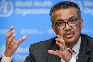“El mundo puede controlar la pandemia en cuestión de meses”, afirmó el jefe de la OMS