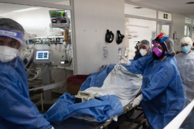 Especialistas coinciden en que Argentina atraviesa "el peor momento" de la pandemia