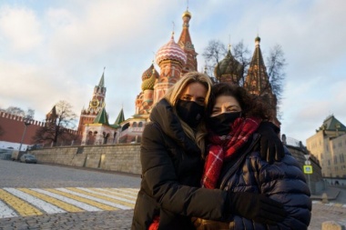Carla Vizzotti y Cecilia Nicolini viajaron a Rusia y analizarán el uso pediátrico de la Sputnik V