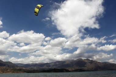 Otra muerte en parapente: se desplomó mientras volaba sobre un cerro en Mendoza