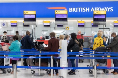 Reino Unido: rebrote de coronavirus y caos en los aeropuertos