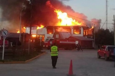 Incendio en la Panadería: Los peritos comenzaron a trabajar