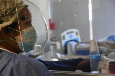 Médicos y científicos advierten sobre un "profundo agravamiento" de la pandemia