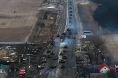 Feroz emboscada al convoy ruso de Putin que avanza hacia Kiev