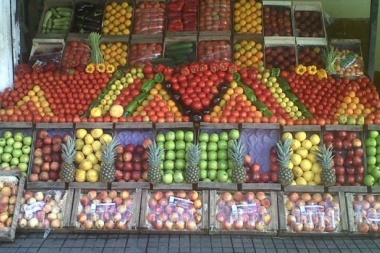 Denuncian fuertes aumentos de los precios de frutas y verduras