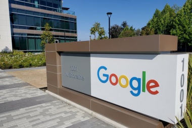 Google pospuso el regreso a las oficinas de sus empleados y exigirá que todos estén vacunados