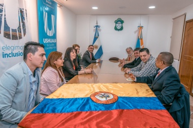 La Municipalidad recibió al cónsul general de Colombia