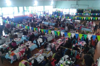 Más de 2.000 personas en la Feria del Barrio Bahía Golondrina