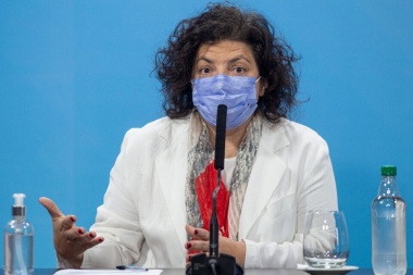 Vacuna contra la covid: Carla Vizzotti adelantó que se evalúa una tercera dosis para personas de riesgo