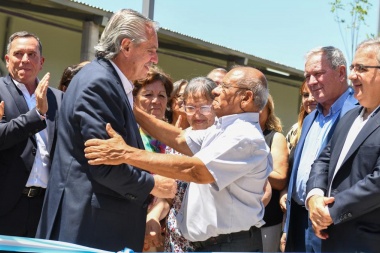 Hito habitacional: Fernández entrega la vivienda 100 mil de su gestión