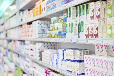Farmacias comenzaron a cortar servicios a OSEF