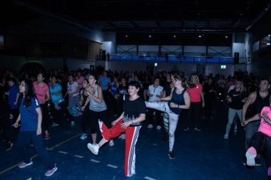 Más de 400 personas disfrutaron del “Ushuaia entrena de noche”