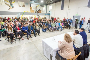 La Municipalidad de Ushuaia entregó decretos de preadjudicación a 49 familias nucleadas en sindicatos