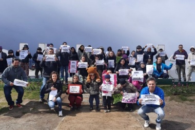 Hipotecados UVA se manifestaron en Ushuaia y Río Grande exigiendo una solución