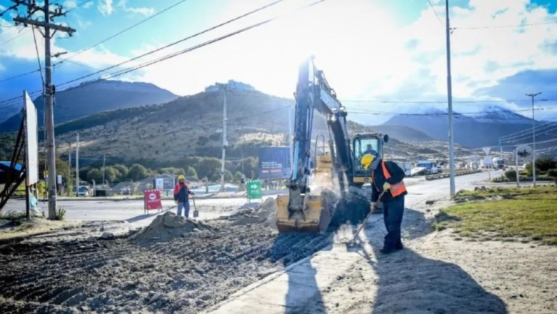 Iniciaron los trabajos para la repavimentación de la rotonda de Andorra
