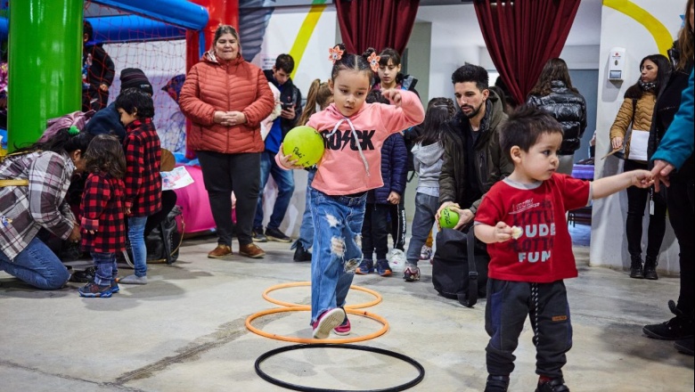 “Aventura Invernal”: Cientos de familias participaron de la propuesta recreativa destinada a niños y niñas de 2 a 11 años.