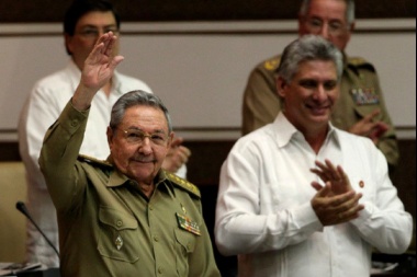Sin elecciones, el PC designa hoy en Cuba al sucesor de los Castro