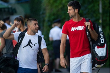 Quién es el argentino que está detrás de la impactante recuperación de Novak Djokovic