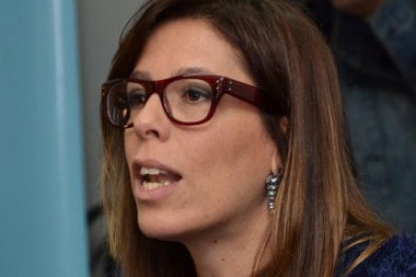 Correo: imputaron a Laura Alonso por dictar una resolución que desvinculó a Macri