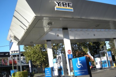 Nuevo aumento en los combustibles: YPF subió un 1,6% los precios