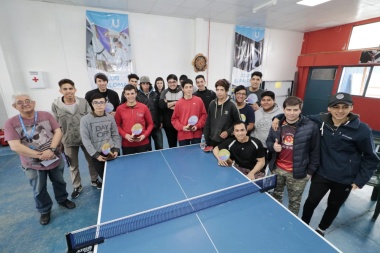 El Tenis de Mesa tuvo su Torneo organizado por jóvenes del CePLA